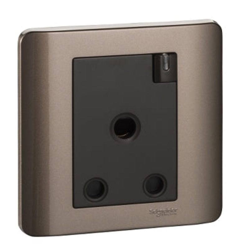 ZENcelo 15A Switched Socket with Shutter