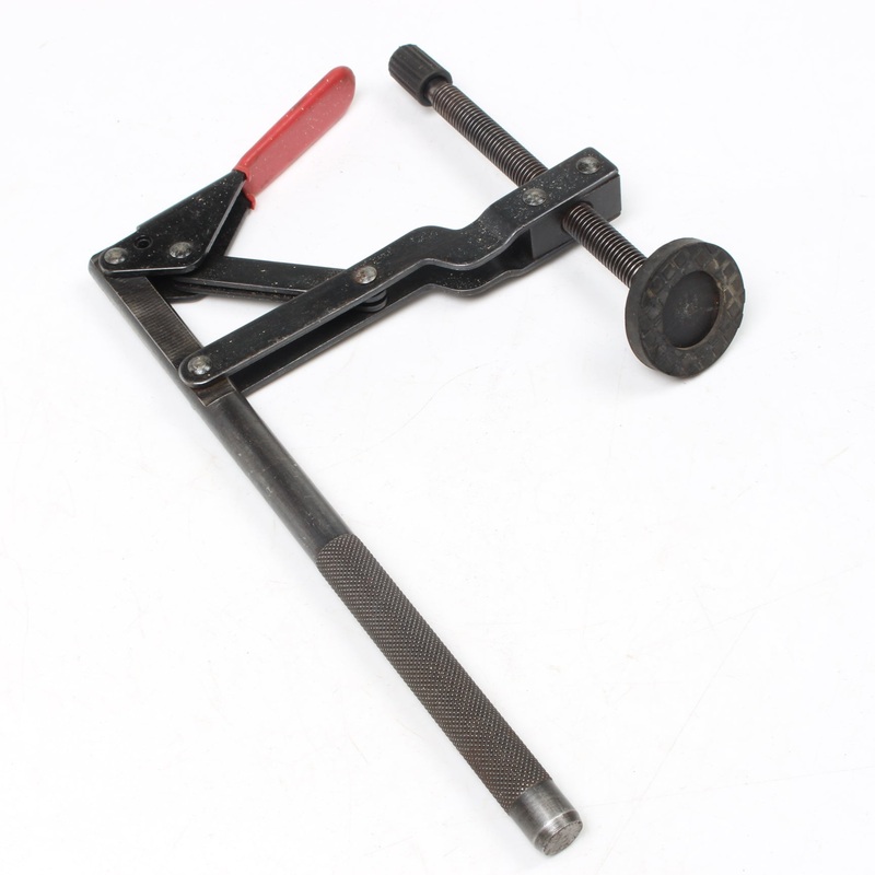 Holdfast Type Clamp