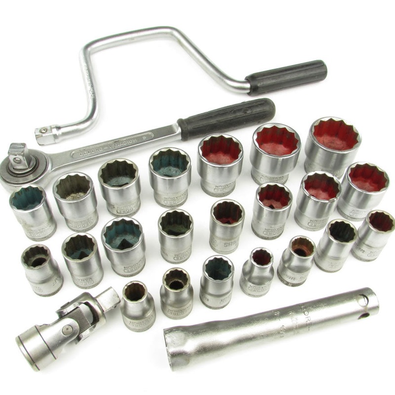 26 Gedore Sockets and Pieces