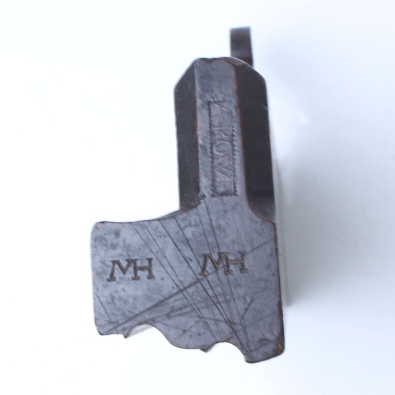 Early Moulding Plane - A ROWE