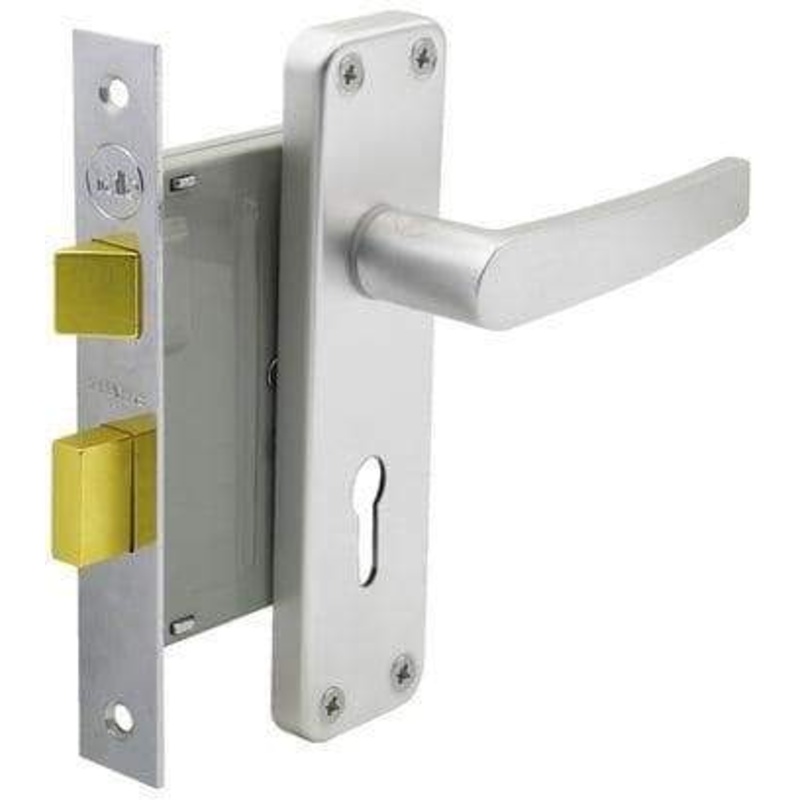Yale 2 lever lock with radius zinc handle chrome plated (blister pack) 2L-DY697-29-95-CH